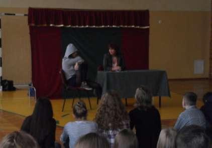Zdrowie i bezpieczeństwo W marcu gościliśmy w murach naszego gimnazjum grupę teatralną Maska z Krakowa, dzięki której