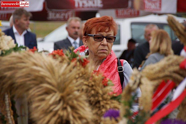 wieniec przygotowany przez sołectwo Wojciechów, na