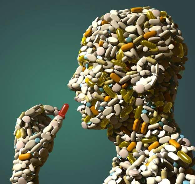 Interakcje lekowe Znacząco zwiększają liczbę działań niepożądanych leków Interakcje farmakokinetyczne wzrost stężenia leku i działania
