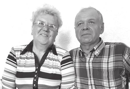 Na koniec naszej wizyty próbował nas zatrzymać, żeby pokazać szal modlitewny sprzed rewolucji, ale nie mógł sobie przypomnieć, gdzie go położył, wówczas Grażyna powiedziała, że widocznie mamy się