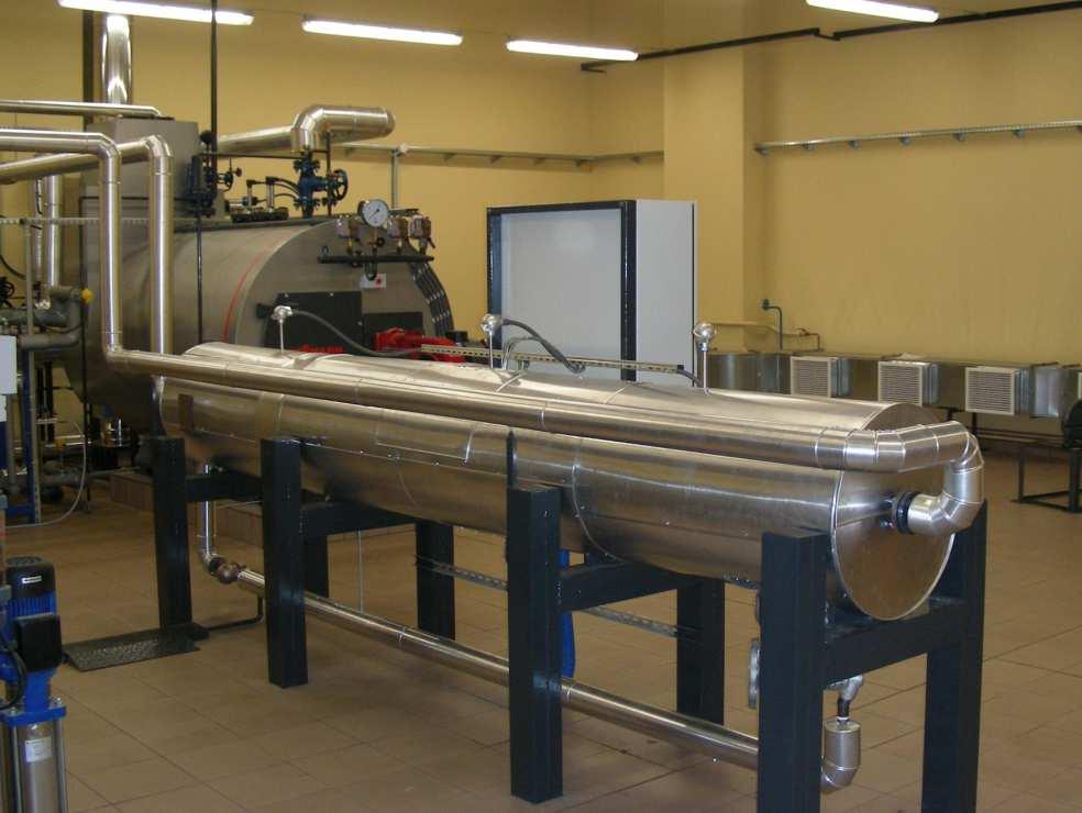 W poniższym rozdziale przedstawiona została numeryczna symulacja procesu nagrzewania kolektora parowego stanowiącego element stanowiska laboratoryjnego Katedry Maszyn i Urządzeń Energetycznych.