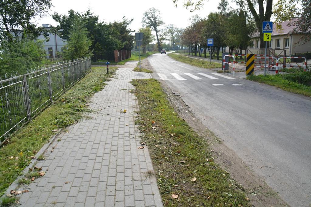 Rok 2012 Budowa chodnika przy drodze powiatowej w miejscowości Liszkowo Wydatkowano na budowę chodnika 161.