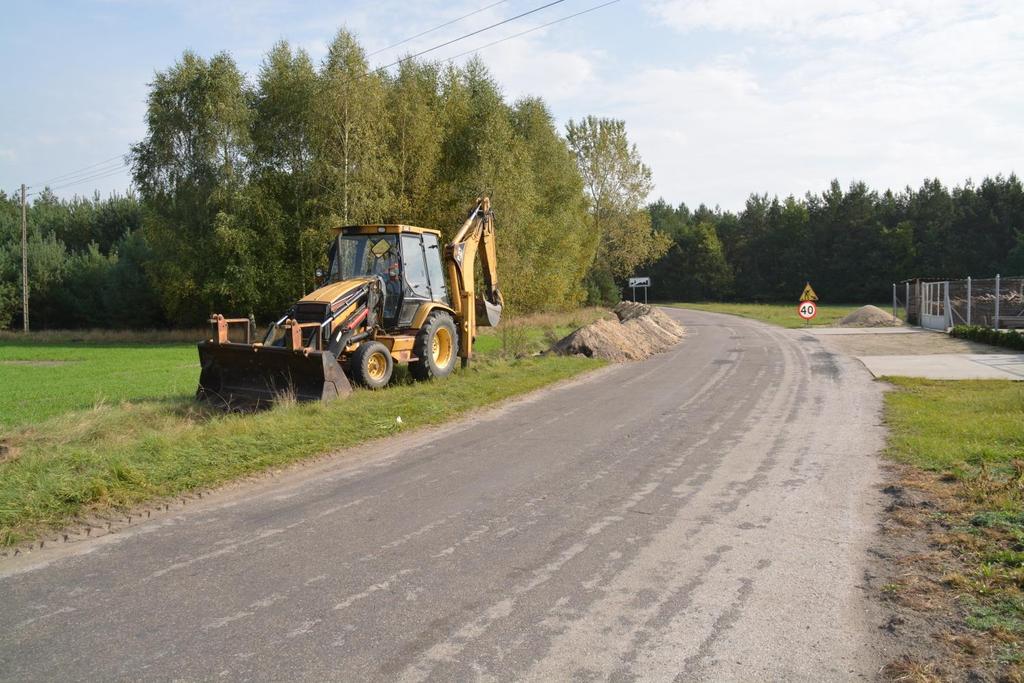 Rok 2014 Budowa sieci wodociągowej w Starej Wsi Do końca listopada 2014 roku za kwotę zostanie zbudowana sieć wodociągowa o długości całkowitej ok.