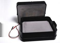 Przykładowa kaseta do Western Blot przedstawiona jest na Ryc. 5. Ryc. 5. Kaseta do elektrotransferu. Źródło: Wikimedia Commons, autor: Lilly_M, licencja: CC BY-SA 3.