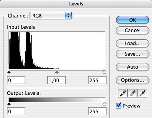 7. Poziomy (Levels) Z menu Image/Adjustments wybieramy narzędzie korekcji koloru Levels (klawisz ctrl+l w PC).