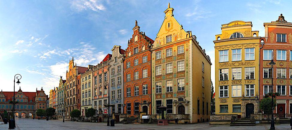 Projekt Hotelowy Długi Targ w Gdańsku Projekt hotelowy Długi Targ to wyjątkowa nieruchomość nabyta przez Von der Heyden Group w drodze przetargu zorganizowanego przez Bank Millenium kilka lat temu.