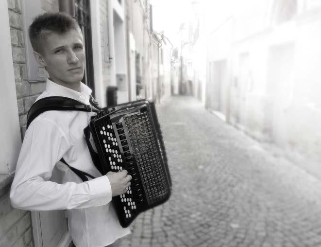 Elwira Śliwkiewicz-Cisak. He is improving his skills at masterclasses in Poland and abroad.