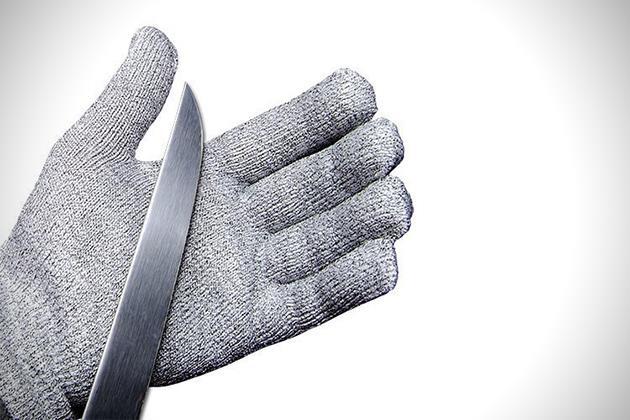Nowe podejście w ocenie ergonomii rękawic chroniących przed przecięciem i przekłuciem nożami ręcznymi stosowanymi w przetwórstwie mięsnym dr inż.