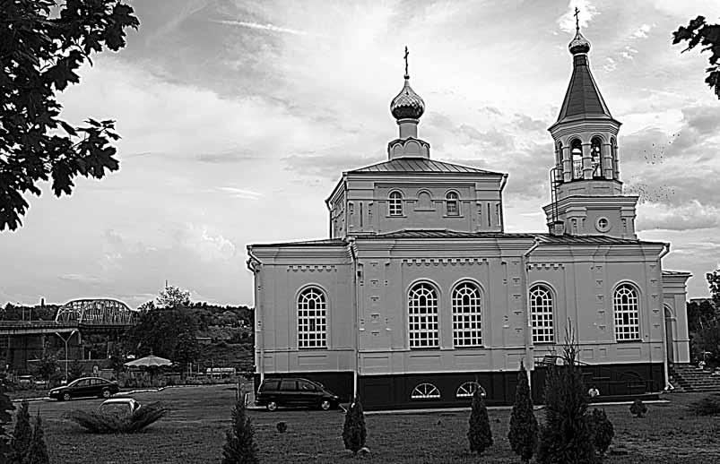 -klasycystyczną szatę 92. W latach 1782 1785 wzniesiono zabudowania klasztorne. Dwukondygnacyjny budynek postawiono na planie litery L w bliskim sąsiedztwie cerkwi 93.