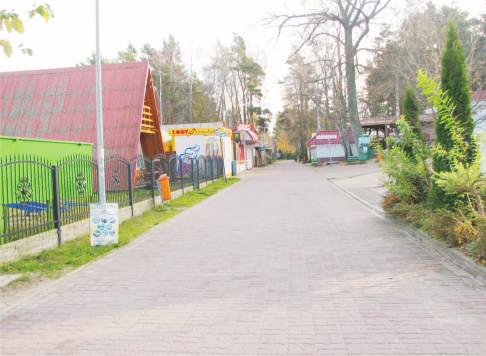 Ronino, usług turystycznych Słoneczna Łączna długość sieci to 28.262 mb i 268 S p a c e rowa w J a ro s ł awcu, tere n u przyłączy do gospodarstw domowych. przeznaczonego do zalesienia w Pieszczu.