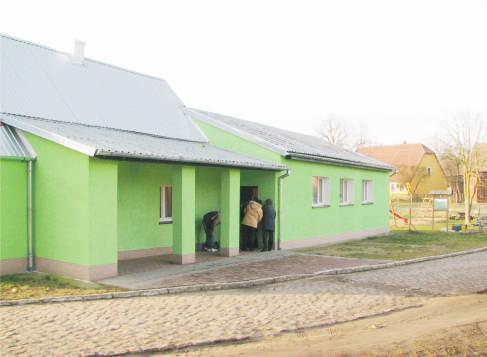 Miesięcznik Gminy Wydanie specjalne - 20 lat samorzadu 7 Dokonania gminnego samorządu w latach 1990 2010 Kadencja 2006-2010 2010 listopad Plan dochodów budżetu gminy był w 2007 roku 16 razy zmieniany