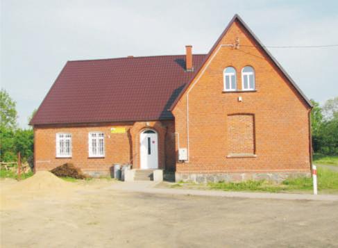 Karsinie, Kaninie, drogi o nawierzchni asfaltowej w Pałówku i Pieńkowie, sieci wodociągowej i kanalizacji sanitarnej w Rusinowie, placów gier i zabaw dla dzieci w Pałowie, Wilkowicach, Królewie i