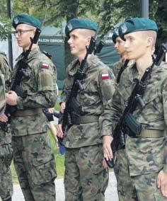 Tygodnik Podlaski 18 sierpnia 2017 wydarzenia 3 Mieszkańcy i władze Kodnia uhonorowali senatora Grzegorza Biereckiego 15 sierpnia w uroczystość Wniebowzięcia NMP i polskie święto narodowe