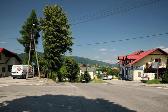 Start: Lipowa Ostre przystanek BUS-ów Ostre Meta: przystanek PKS / BUS Szczyrk Salmopol Rondo / powyżej Hotelu Zimnik Opis i charakterystyka trasy: Jakiś czas temu, początkiem marca 2016 roku,
