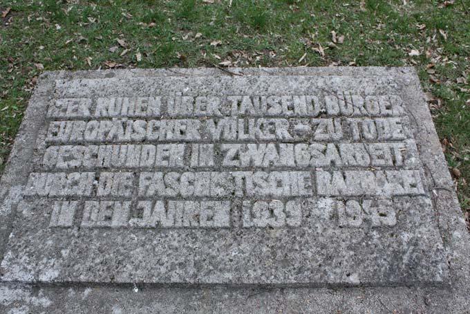 142 aber nicht in Frage kommen, bekannt, wie oben ausgeführt, in der DDR, ins- furt für die Sammeltransporte aus NS- w niewielkim stopniu.