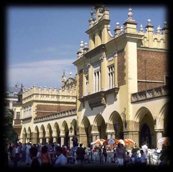 Kraków Królewski Kraków jest miastem o największej w Polsce liczbie świątyń katolickich - w mieście znajdują się aż 182 kościoły.