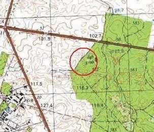 Jacek Radkowski i Jacek Wysocki Ryc. 130. Wandajny, st. 1. Lokalizacja grodziska na mapie w skali 1:25000 Fig. 130. Wandajny, site 1. Location of the stronghold on a 1:25,000 map Ryc. 131.