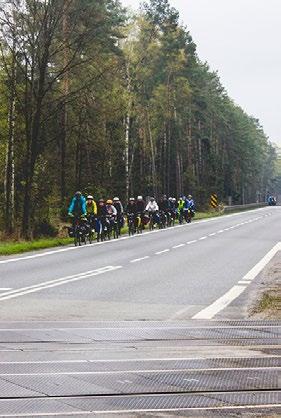 Duża przestrzeń, LED-y na suficie, wszystko nowe i oczywiście genialny widok na jezioro.