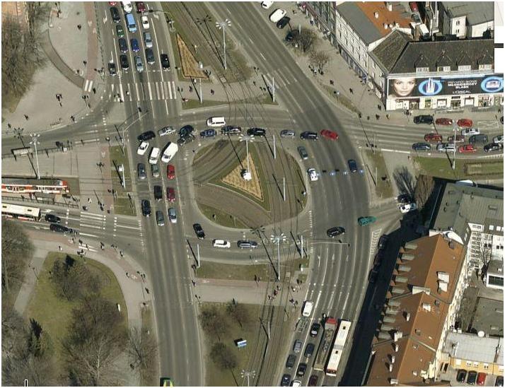 39 PROJEKTOWANIE SYGNALIZACJI Sygnalizacja wielofazowa Zalety sygnalizacji wielofazowej w porównaniu z