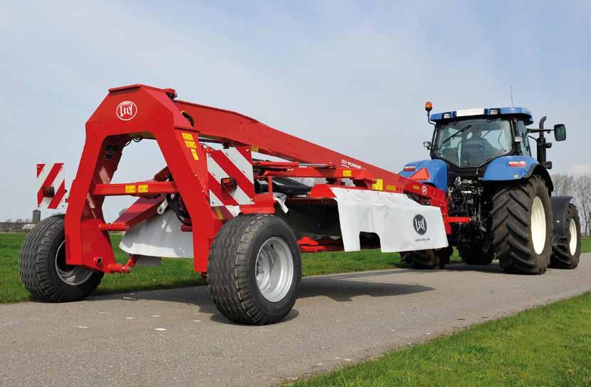 lely splendimo Dane techniczne SPLENDIMO 550 P Szerokość robocza (m) 5,50 Liczba dysków/noży 2 x (7 x 2) Szerokość pokosu (m) 4,90 Waga (około) (kg) 2860 Zapotrzebowanie mocy (kw/km) 70/95 Szerokość