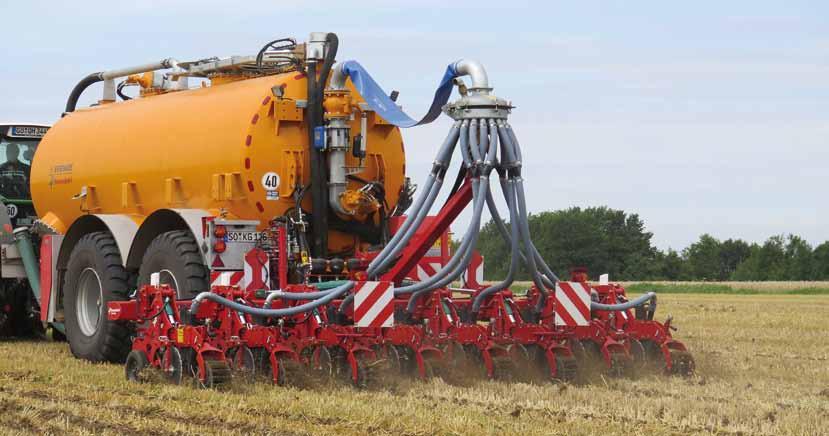 Aplikacja gnojowicy Aplikacja gnojowicy Podczas przygotowywania pasów uprawowych w technologii strip-till, istnieje także możliwość aplikacji gnojowicy, co zapewnia oszczędność