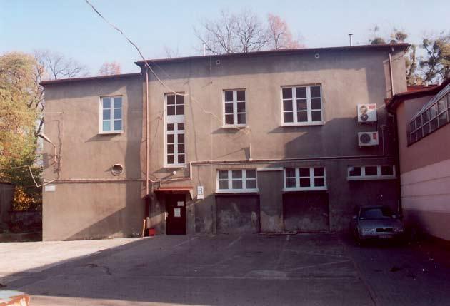 Kopcińskiego 22 Budynek przy ul.