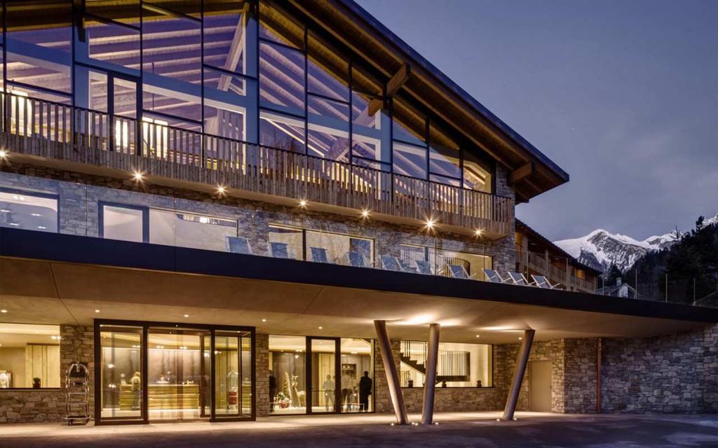 GRAND HOTEL COURMAYEUR MONT BLANC ***** Położenie Grand Hotel Courmayeur Mont Blanc