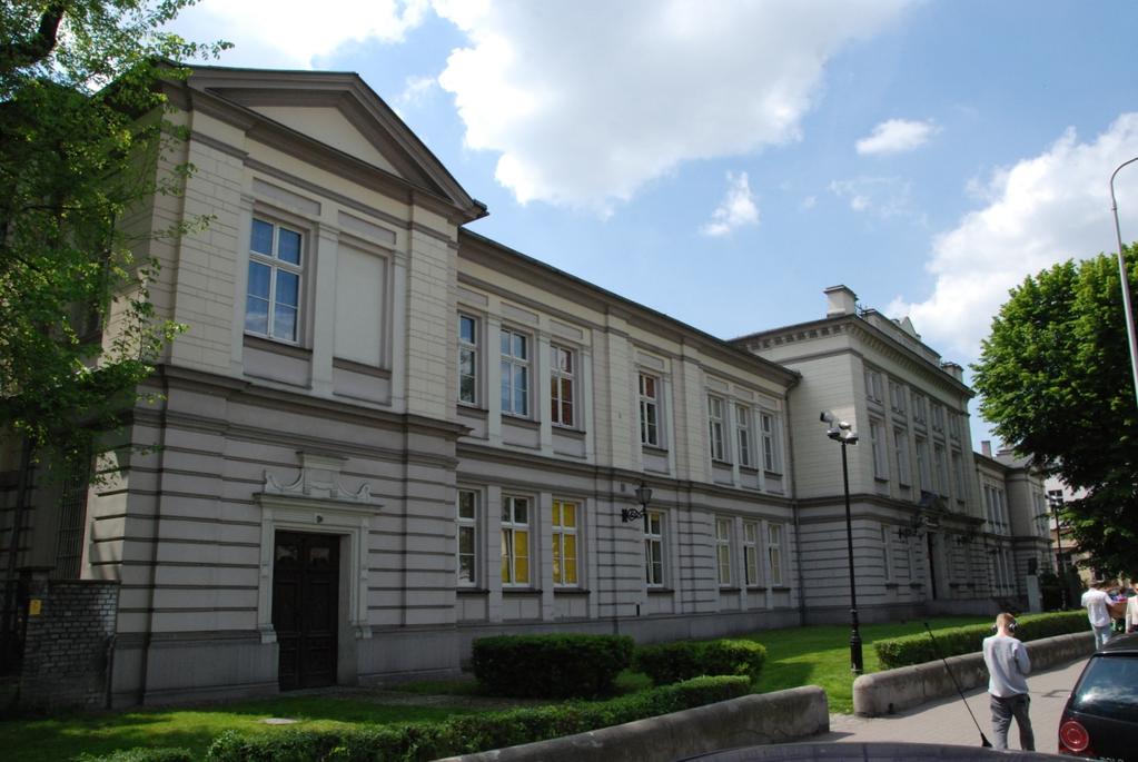 GMINNY PROGRAM OPIEKI NAD ZABYTKAMI DLA MIASTA KALISZA NA LATA 20172020 5.6.9 SZKOŁA REALNA, obecnie III Liceum Ogólnokształcące im. Mikołaja Kopernika ul.