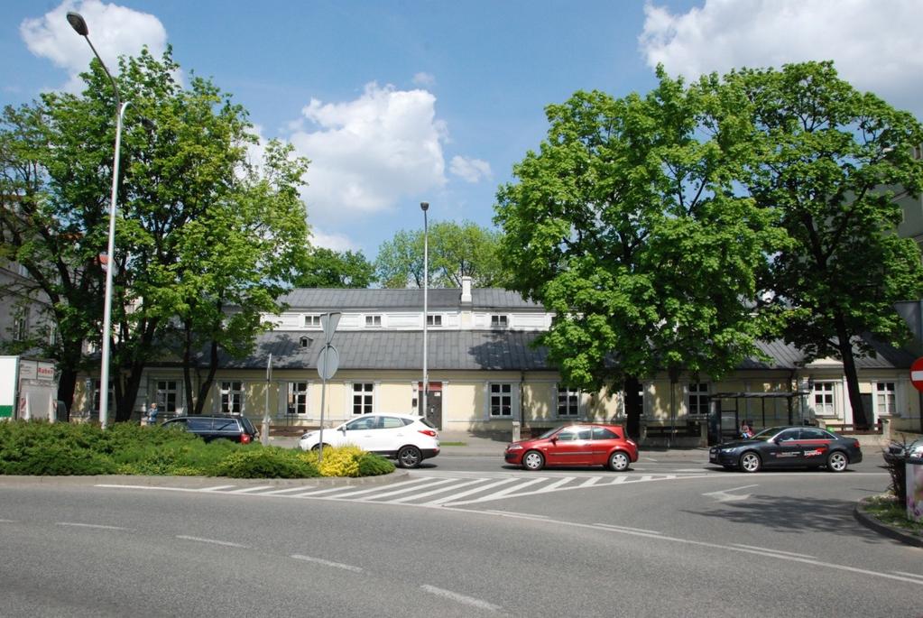 GMINNY PROGRAM OPIEKI NAD ZABYTKAMI DLA MIASTA KALISZA NA LATA 20172020 5.6.13 PAWILON SZPITALA ŚW. TRÓJCY, PÓŹNIEJ MAGAZYN KOSZAR WOJSKOWYCH, obecnie pawilon handlowy ul.
