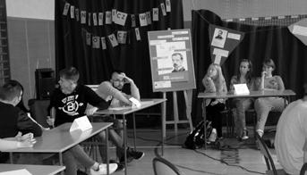 Za realizację projektu odpowiedzialna jest Biblioteka Szkolna i Samorząd Uczniowski przy współpracy nauczycieli języka polskiego.