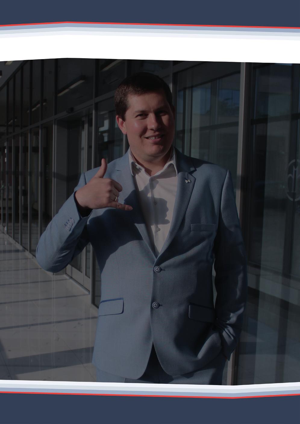 Adrian Hołub wykładowcą akademickim na polskich uczelniach uczymy, jak