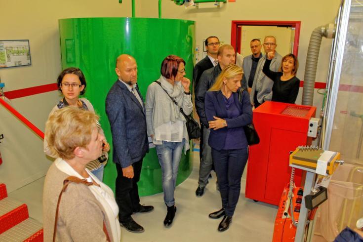 O przyjęcie do Kampusu mogą ubiegać się uczniowie posiadający co najmniej maturę, a komisja rekrutacyjna zajmuje się orientacją zawodową kandydatów, ocenia ich predyspozycje do określonego zawodu, np.