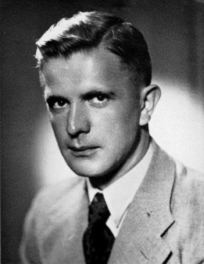 50 Tadeusz Paul (1913-1982) otolaryngolog w Ostrowie Wielkopolskim Tadeusz Paul był wolontariuszem Oddziału Chirurgicznego Szpitala Sióstr Elżbietanek w Poznaniu.
