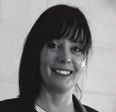 Beata Ostrowska Biznes Nostalgia za krajem rodzinnym nasunęła Beacie pomysł o integracji oraz kultywowaniu tradycji polskich, udostępnianiu Polakom mieszkającym poza krajem nowości na rynku