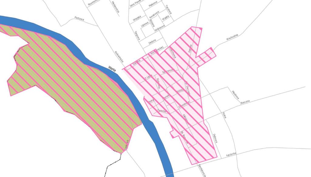 cerkiewka, czyli dawna kaplica grobowa rodziny Tollów z 1885 roku, zbudowana w formie dwukondygnacyjnego mauzoleum na planie krzyża greckiego z wejściem na osi ramienia wschodniego.