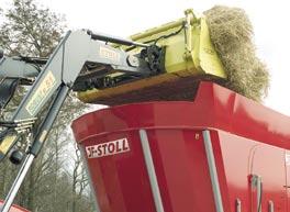 VM-3 Feeder z wyjątkowo dużą pojemnością, czyni karmienie efektywnym Wymieszanie i podanie paszy dla 350 odbywa się w czasie około 45 minut.