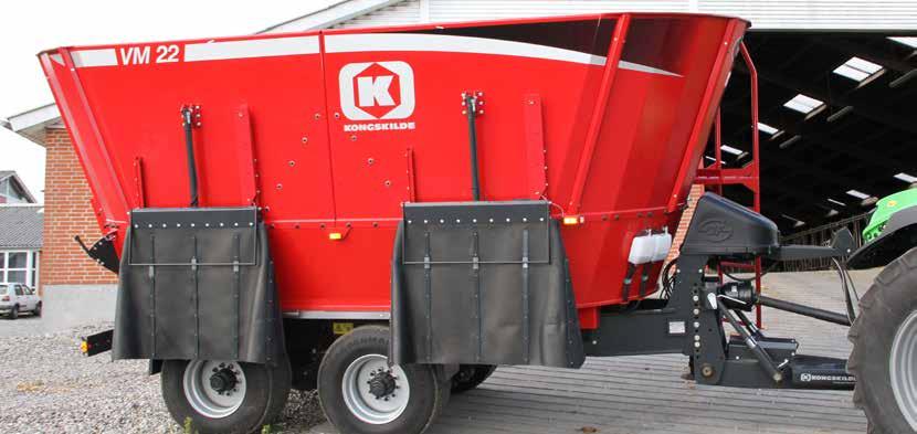 Wozy paszowe z dwoma ślimakami z lukami wyładowczymi VM-2 z dyszlem regulowanym hydraulicznie (opcja) Automatyczny system oliwienia osi (VM-2 i VM- 3) Przez ten system wszystkie elementy osi są