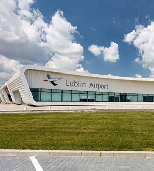 WYCIECZKI JEDNODNIOWE Port Lotniczy Lublin PORT LOTNICZY LUBLIN Wznieś się z nami ponad chmury i poznaj charakterystykę pracy Portu Lotniczego.