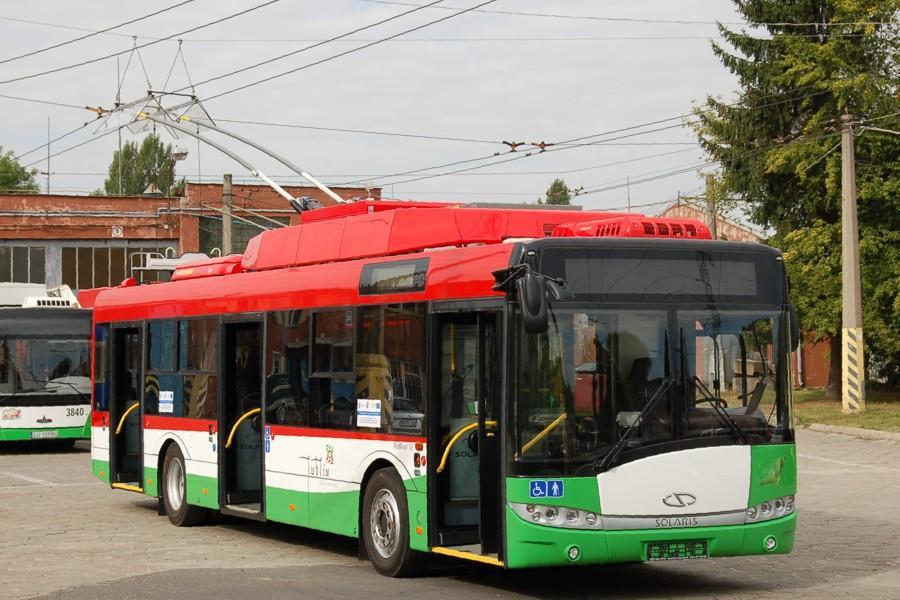 Zintegrowany System Miejskiego Transportu Publicznego zakupione trolejbusy solaris trollino 12M Solaris trollino 12M z dodatkowym napędem spalinowym.