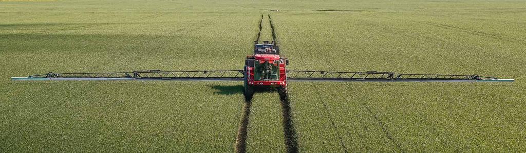 20 21 Automatyczne prowadzenie belki BoomControl Pro Automatyczne prowadzenie belki pozwala na stałą, możliwie niską wysokość roboczą również przy dużej prędkości oraz na pagórkowatym terenie Pewne i
