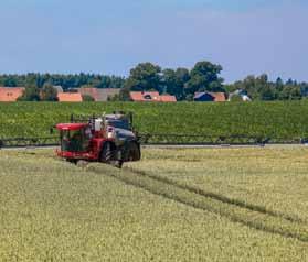 Tryb manualny: Prędkość obrotowa silnika oraz przełożenie przekładni podawane są niezależnie przez pedał i uchwyt wielofunkcyjny Prędkość jazdy regulowana bezstopniowo w zależności od biegu wynosi od