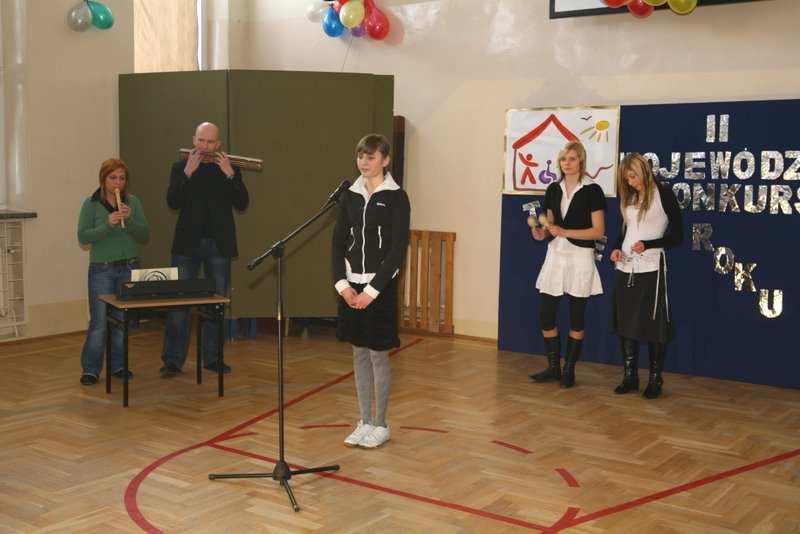 Nasi uczniowie wystąpili w trzech kategoriach: Grzegorz Gut plastyka, Mateusz Obiedziński recytacja oraz Kinga Jabłońska, Anna Barniak i Paulina Tkacz piosenka.