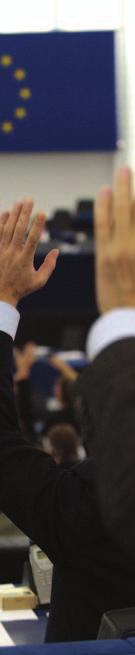 Podział zadań w Parlamencie Europejskim JAK DZIAŁA PARLAMENT EUROPEJSKI Główną rolę w Parlamencie Europejskim odgrywa jego przewodniczący, który jest wybierany przez posłów do Parlamentu