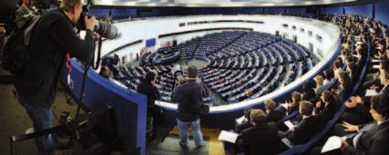 Maj czerwiec 2005 Rozpoczęcie okresu refleksji po odrzuceniu projektu konstytucji w referendach we Francji i w Holandii. Styczeń 2007 Do UE przystępują Bułgaria i Rumunia.