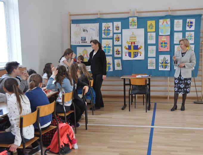 Dlatego pozostaje niekwestionowanym autorytetem dla wszystkich ludzi, również dla młodych pokoleń, które