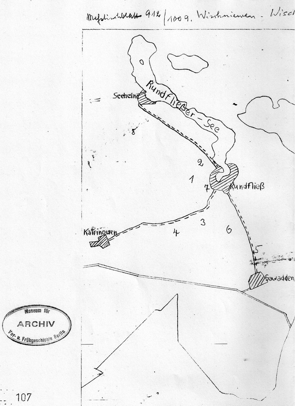 546 Robert Klimek Mapka sztabowa z nazwami wzgórz w okolicy wsi Krzywe (Rundfliess) spis obiektów według numerów na mapce: 1. Brzozowa Góra, 2. Packnowa (Bagnowa?