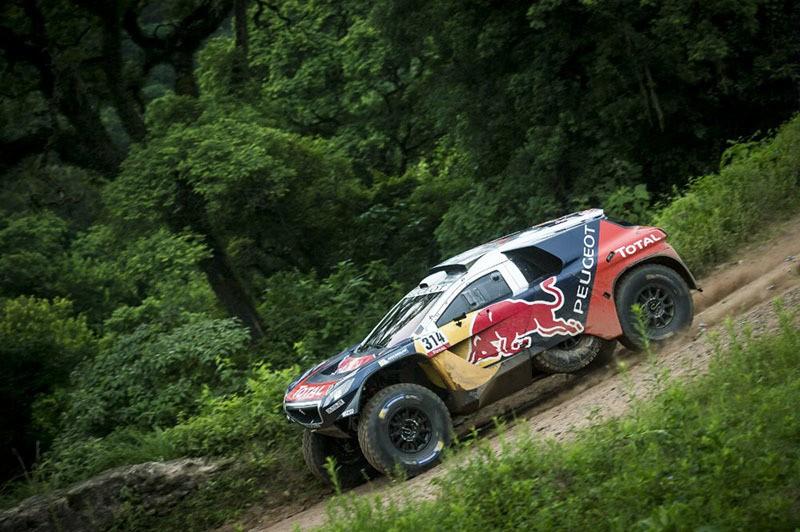 samochody trafią prosto do parc fermé, co oznacza, że ani ekipa techniczna, ani nawet załogi nie będą mieli do nich dostępu.