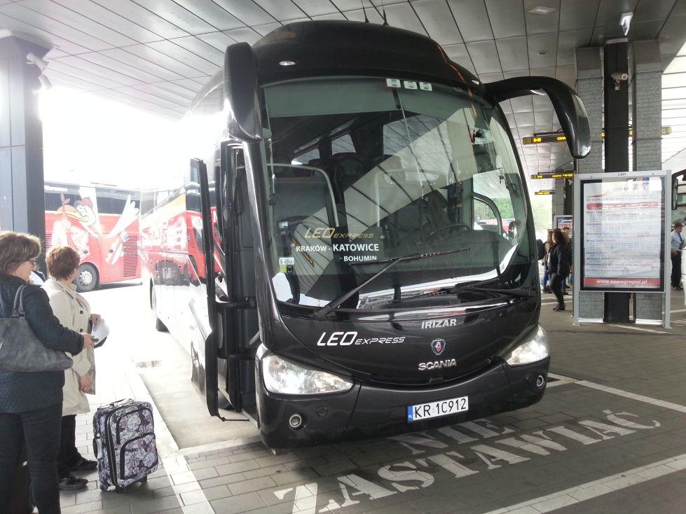 się po Pradze Dzisiaj opiszę Wam moje wrażenia z podróży Leo Expressem do czeskiej stolicy. Pojawi się też kilka słów o transporcie publicznym w samej Pradze.