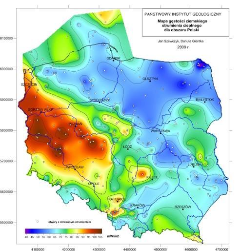 dość dobre warunki do pozyskiwania energii geotermalnej co obrazuje mapa gęstości ziemskiego strumienia cieplnego przedstawiona na rysunku 6.