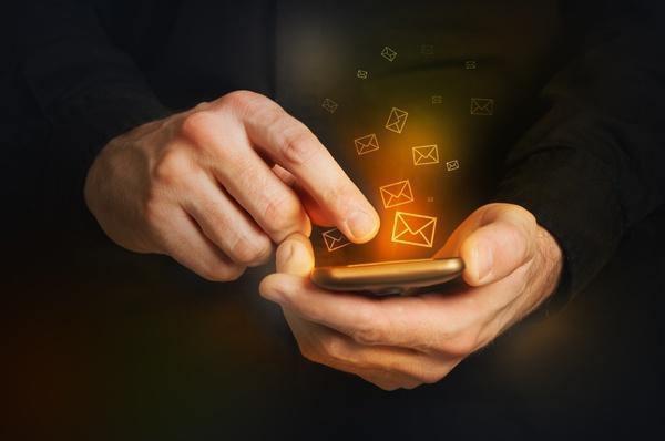 Platforma SerwerSMS.pl w liczbach Platforma SerwerSMS.pl liderem rynku masowej wysyłki SMS w Polsce Platforma SerwerSMS.pl jest narzędziem online, wspomagającym szeroko pojęte działania marketingowe.